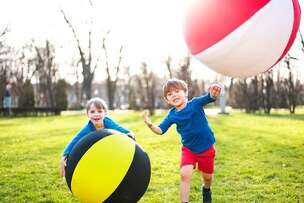 Magiczna Piłka balonowa XXL Akson (tęczowa)