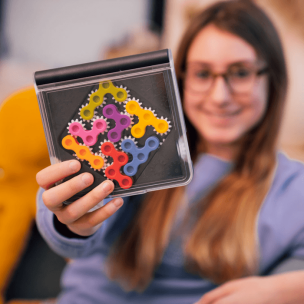 Smart Games. IQ Gears IUVI Games - układanka logiczna dla 1 gracza