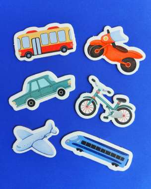 Moje pierwsze słowa. Co tu pasuje? - zestaw edukacyjny