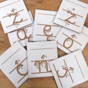 Alfabet do nauki pisania. Znaki diakrytyczne (małe litery) - pomoc dydaktyczna