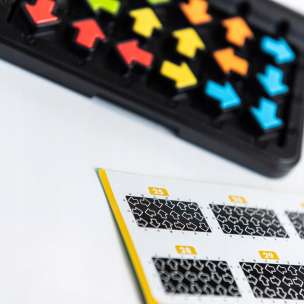 Smart Games. IQ Arrows IUVI Games - gra logiczna
