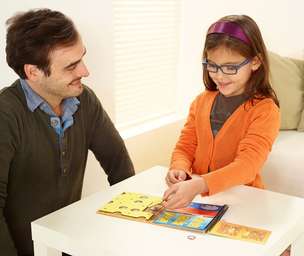 Smart Games. Dziura w całym - gra magnetyczna